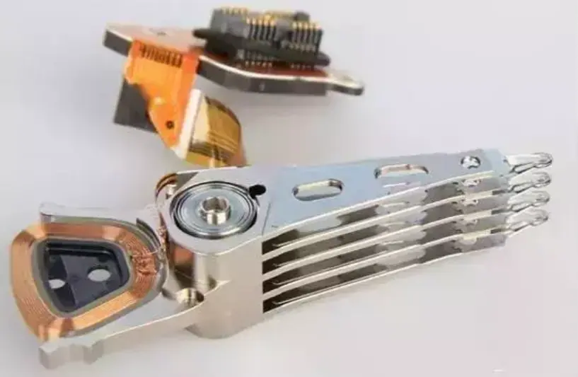 Physical diagram of magnetic arm